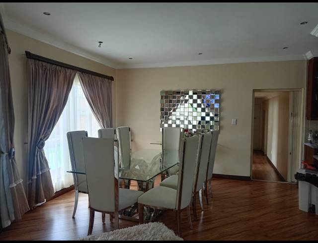 4 BEDROOM HOUSE FOR SALE IN VANDERBIJLPARK SE 4